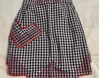 Vintage Gingham Apron, Black and White Gingham,, Vintage Aprons, Chicken Scratch Embroidery