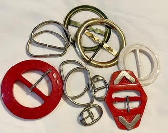 Vintage 1950s 1960s Belt And Buckle Kit Sewing Craft NOS DIY Sewing Notions Vintage Sewing Notions Covered Belt Buckle Kit And More Lot  main image 2