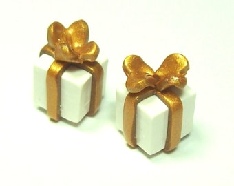 Handmade Christmas Present Beads – White & Gold Gift Package