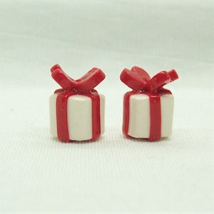 Wrapped Christmas Present Beads - Handmade Gift Package - White Wrap - Red Bow