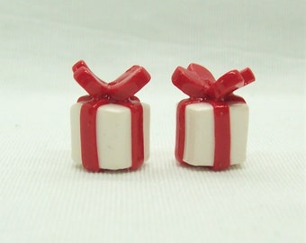 Handmade Christmas Present Beads - White & Red Gift Package