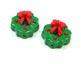 Wreath Beads for Christmas Jewelry- Medium - Handmade from Polymer Clay