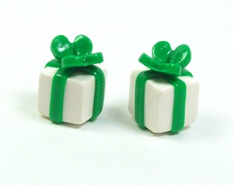 Handmade Christmas Present Beads - White Package, Green Bow