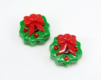 Wreath Beads for Christmas Jewelry - Small - Handmade from Polymer Clay