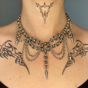 The gothic chainmaille necklace