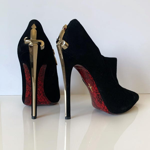 cesare paciotti dagger heels