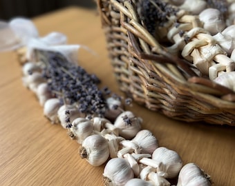 Custom Organic Garlic Braid: Farm-Grown Gourmet Gift, Home Decor