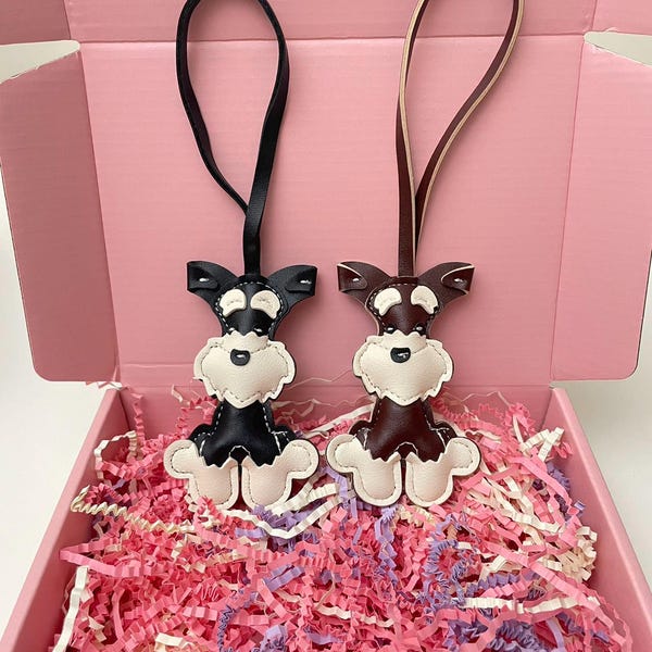 Charm, porte-clés ou pendentif pour chien schnauzer en cuir fait main