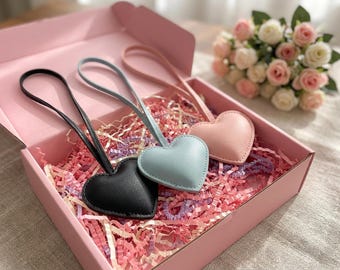 Personalized Heart Bag Charm Leather Heart Keychain Gift Custom Purse Charm Tag Cute Heart Bag Accessory Handmade Leather Charm