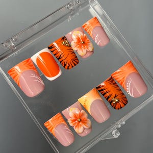 Summer animal print nails - White & orange Aura Nails- tiger French nails - reusable press on nails - 3D flower nails - vacation nails