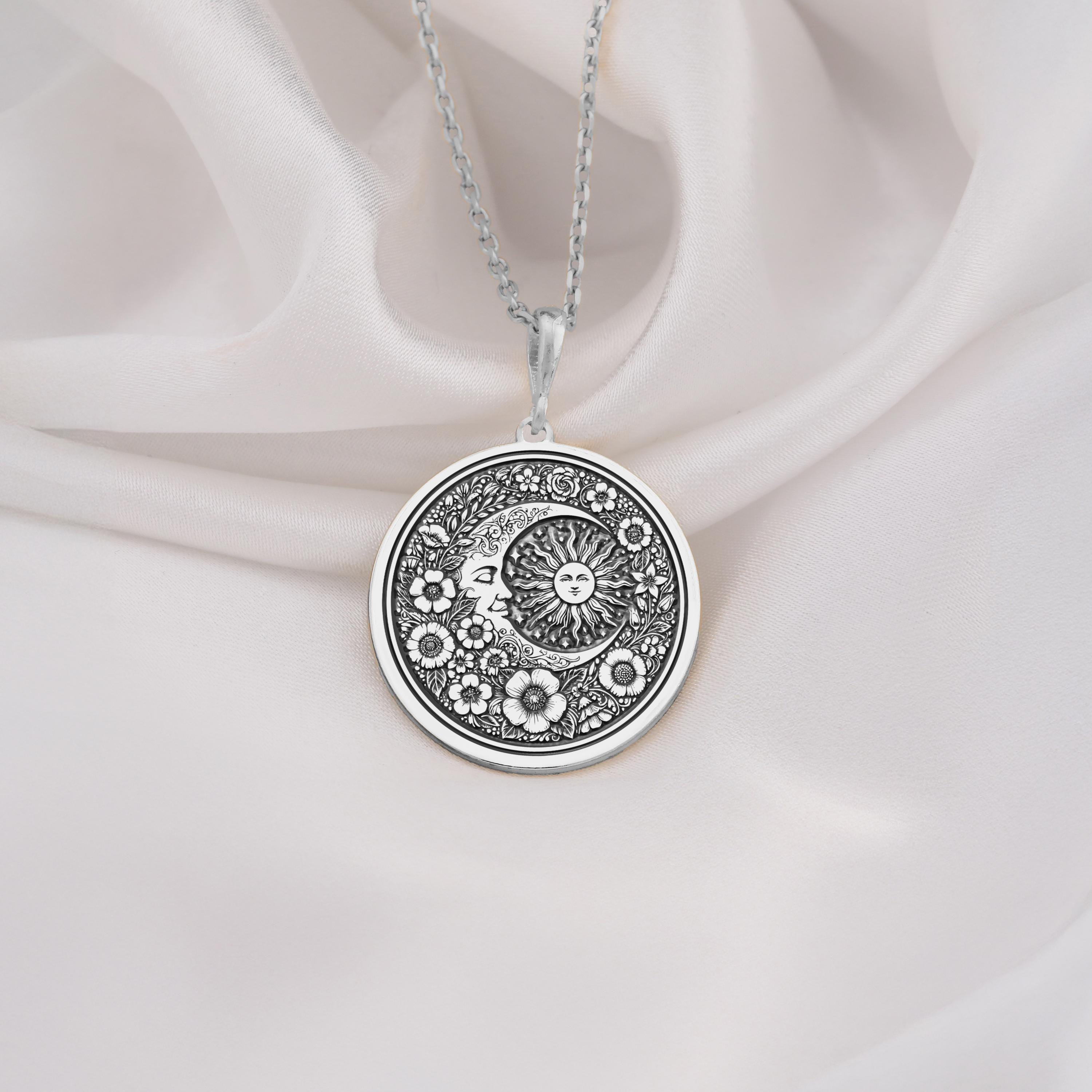 FMN169 Sun Moon Necklace Gold main image 1