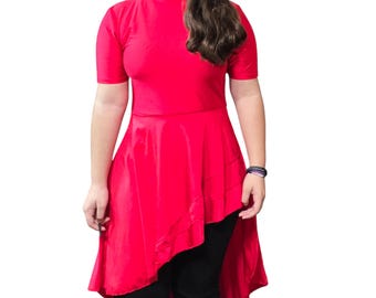 Womens asymmetrical high low tunic top, short sleeve.