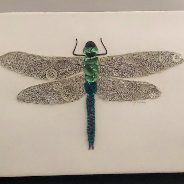 Button mosaic dragonfly