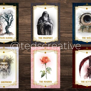 Pode incluir: Seis cartas de tar&ocirc; com molduras douradas e t&iacute;tulos. As cartas apresentam ilustra&ccedil;&otilde;es de uma &aacute;rvore, uma figura vestida, um po&ccedil;o, um homem barbudo, uma rosa e uma m&atilde;o segurando uma foice. O texto "@tedscreative" est&aacute; no centro.