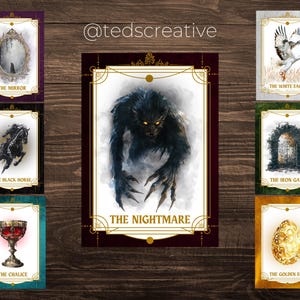 Pode incluir: Um conjunto de cartas de arte fant&aacute;stica com ilustra&ccedil;&otilde;es e texto. As cartas apresentam um espelho, um cavalo negro, um c&aacute;lice, uma criatura de pesadelo, uma &aacute;guia branca, um port&atilde;o de ferro e um ovo dourado.