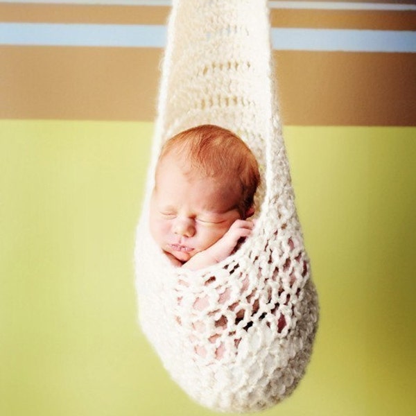 CROCHET PATTERN- Newborn Hanging Stork Cocoon Photography Prop