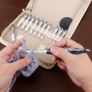 Set di 11 uncinetti staccabili con custodia / Uncinetti intercambiabili in alluminio / Kit di attrezzi ergonomici per l'uncinetto