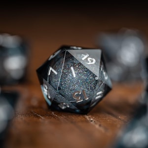 Black Liquid Core Dice Set for DnD | Sharp Edge Glitter Polyhedral Dice | Space-Themed Shadow Nebula Dice for Tabletop RPGs