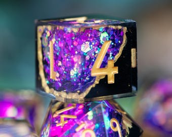Dnd dice / Sharp Edge Dice set for DnD / Polyhedral dice set / Dnd Gifts / Dnd Resin Dice Set / Starwoven Relic / Pink Dice