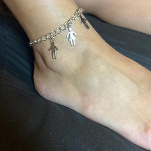 Mature - Silver finish MFM figures, single chain anklet for Hotwife, hot wife, swinger wife, shared wife, vixen or one love in your life.