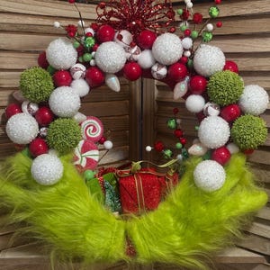 Grinch Wreath