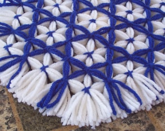 Retro Woven Kitchen Trivet, Royal Blue Trellis, Yarn Hot Pad, Yarn Serving Mat, Yarn Trivet, Woven Mat, Blue Hot Pad, Daisy Trivet, Flowers