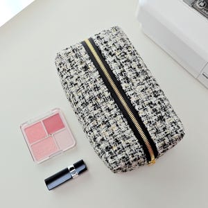 Tweed makeup bag, beauty bag, cosmetic bag, travel toiletry bag, Birthday gift, Christmas gift for her