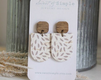 Genuine leather cork and wood earrings | Neutral simple pattern | Taupe off white | Wood post earrings