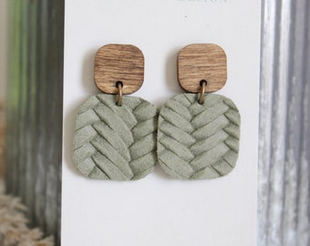 Sage green braided genuine leather and wood post earrings | Rounded square shaped earrings | Natural wood