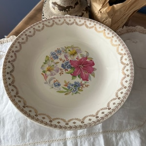 Vintage Set of 4 United China Gladstone 22K Gold Warranted Floral Soup /Cereal Bowls