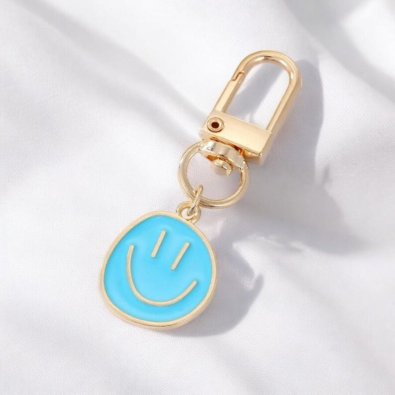Smiley Face Metal Keychain | Happy Face Bag Accessories for Women ...