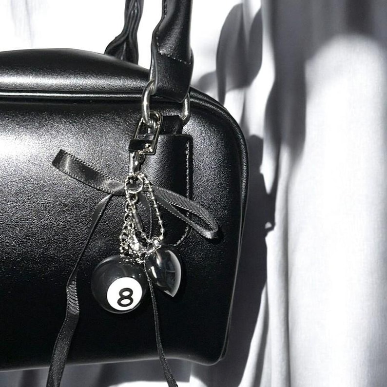 Punk 8-Ball Keychain with 3D Heart & Star Charms – Y2K Aesthetic Phone Bag Accessory Jewelry image 3