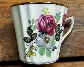 Vintage Rosina Queens China Fluted Gold Rimmed Tea Cup Made in England 1950's Pink Roses (cup only no saucer)