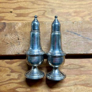 1900&#39;s Empire Sterling Silver Salt & Pepper Shakers