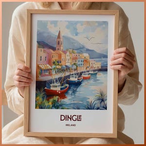 Impressão Dingle, pôster Dingle Ireland, arte minimalista da Irlanda, arte de viagem em tons pastel, decoração do Condado de Kerry, impressão de paisagem urbana retrô, C35-400