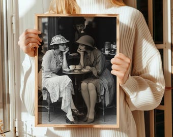 1920s Paris Cafe Print: French Women, Vintage Fashion Photo
