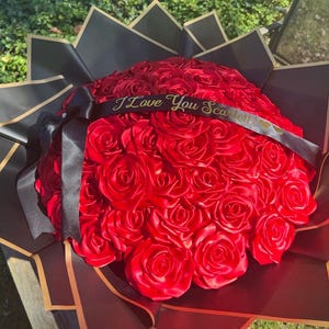 Eternal roses