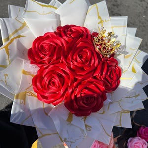 Eternal roses
