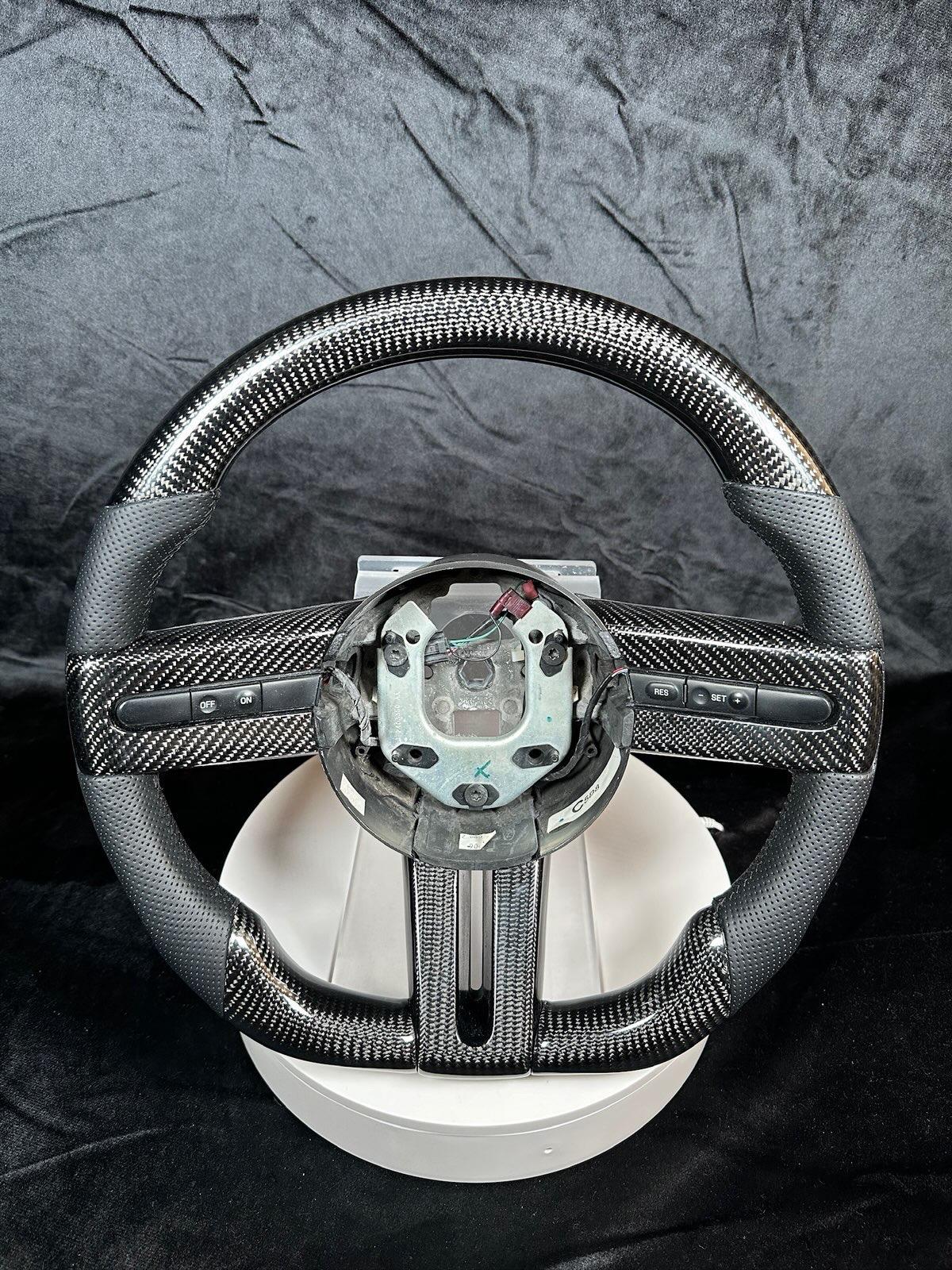 2005-2009 MUSTANG Custom Wheel Carbon