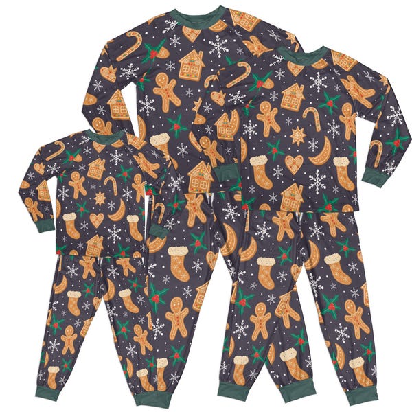 Christmas print, gingerbread man and house. Family matching pajamas. New year outfits. Couple clothes for whole family. Soft long sleeve.