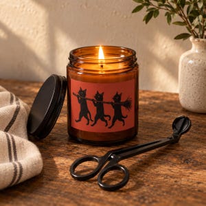 Coffret cadeau vintage Halloween avec bougies et balais de chat, bougie en pot ambré avec coupe-mèche, décoration chat noir rétro, cadeau d'Halloween sur le thème des sorcières, cadeau d'Halloween