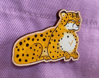 Cheetah Wooden Pin - Big Cat Brooch, Eco-Friendly Wooden Pin, Animal Illustration, Zoo Animal, Lapel Pin, Clothes Accessory