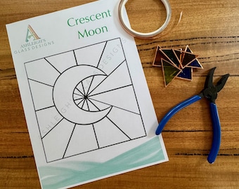Stained Glass Pattern - Crescent Moon