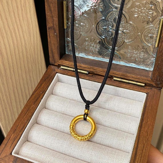 24K Gold Tai Chi Circle Pendant – Sacred Harmony Charm – Everyday Gift Option