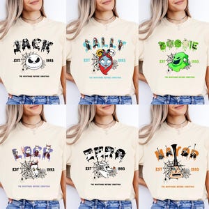 Puede incluir: Camisetas color crema con personajes de "Pesadilla antes de Navidad". Los dise&ntilde;os incluyen a Jack, Sally, Oogie Boogie, Lock, Zero y el Alcalde, con el a&ntilde;o 1993 y telara&ntilde;as. Las camisetas son usadas por una persona.