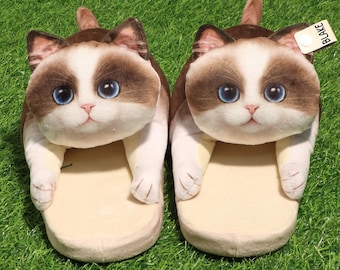 Handmade & Personalized Cat Slippers - Cozy Gift with Custom Name