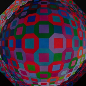 K&ouml;nnte beinhalten: Abstrakte geometrische Kunst mit einer bunten Kugel aus Quadraten und Achtecken. Die Kugel befindet sich vor einem schwarzen Hintergrund, mit einem rautenf&ouml;rmigen Rahmen. Die Farbpalette umfasst Rot, Blau, Gr&uuml;n und Lila.