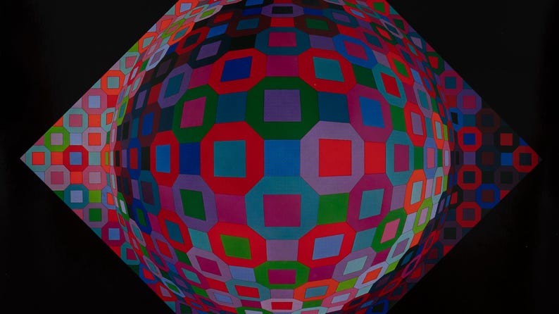 K&ouml;nnte beinhalten: Abstrakte geometrische Kunst mit einer bunten Kugel aus Quadraten und Achtecken. Die Kugel befindet sich vor einem schwarzen Hintergrund, mit einem rautenf&ouml;rmigen Rahmen. Die Farbpalette umfasst Rot, Blau, Gr&uuml;n und Lila.