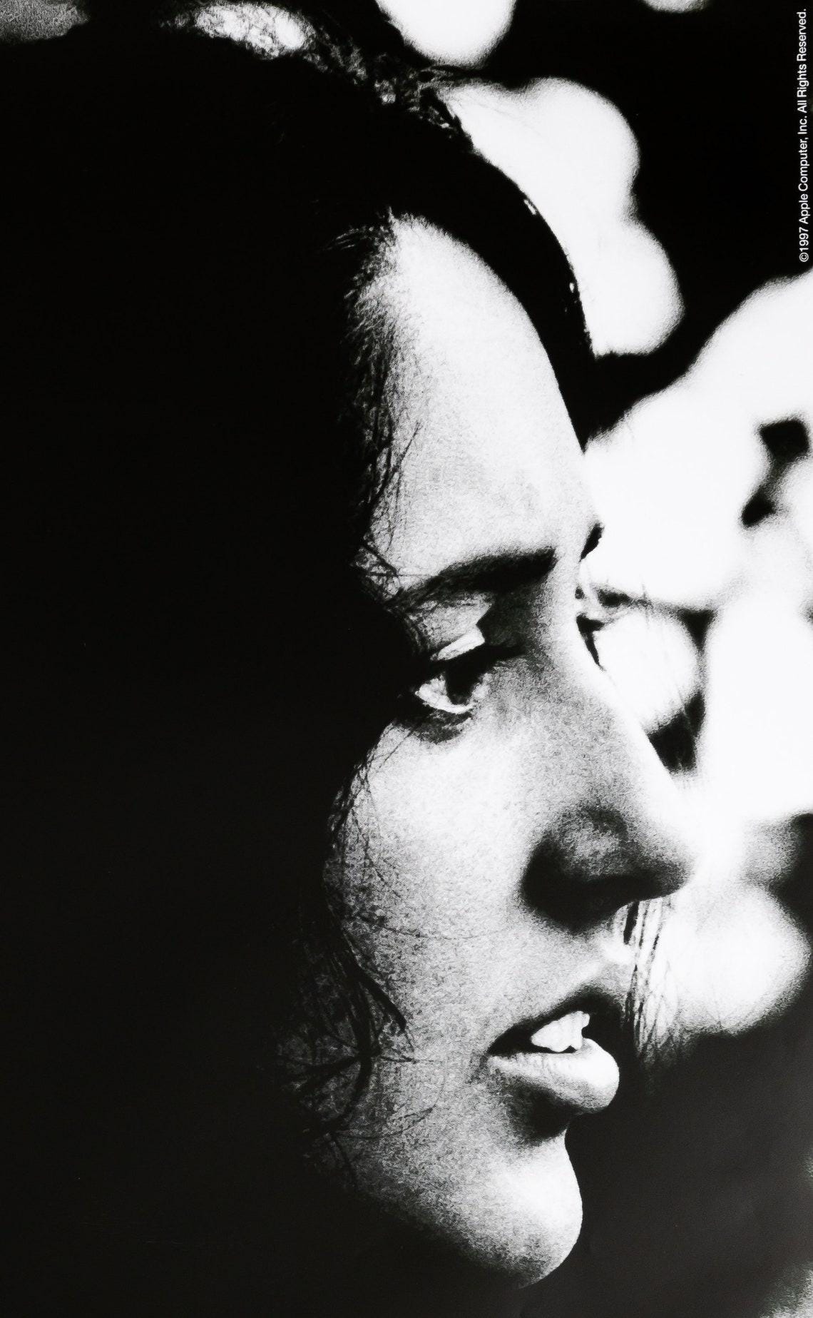 APPLE Think Different: Joan BAEZ - Poster - Etsy
