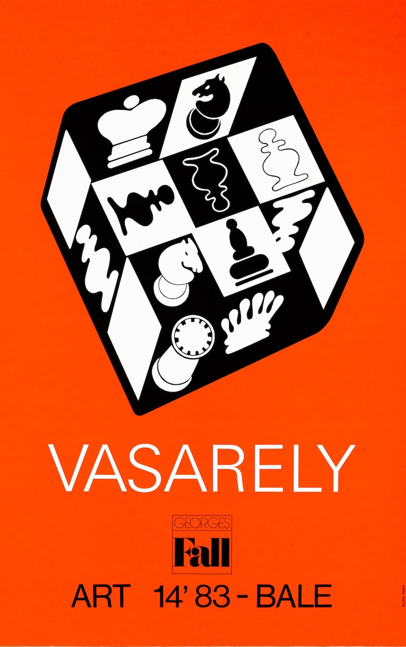 K&ouml;nnte beinhalten: Orangefarbenes Poster mit einem schwarz-wei&szlig;en geometrischen Design, das Schachfiguren zeigt. Der Text "VASARELY", "GEORGES FALL" und "ART 14'83 - BALE" ist in Wei&szlig; gedruckt.